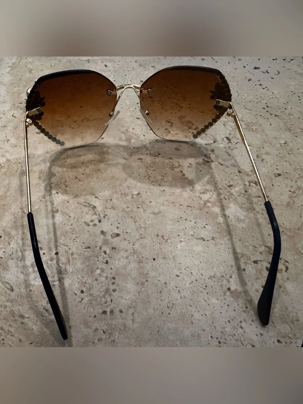 NWOT - Oversized Brown Gradient Rimless Crystal Embellished Sunglasses Gold